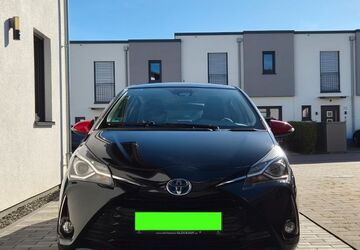 Toyota Yaris 74.698 km 12.430 &euro; Trier 54296