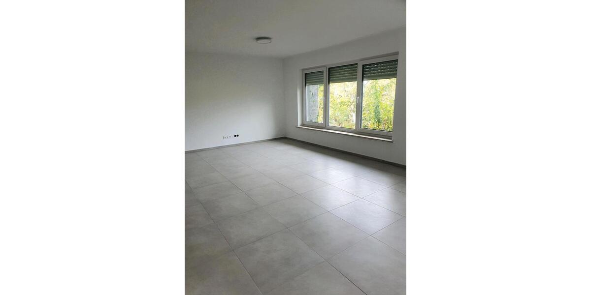 Etagenwohnung Hermeskeil - 3 Zimmer, 123 m&sup2;, 1.000&euro; | Angebot:25440243