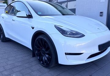 Tesla Model Y 94.300 km 33.950 &euro; Tünsdorf 66693