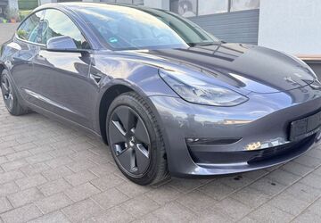 Tesla Model 3 29.900 km 28.450 &euro; Tünsdorf 66693